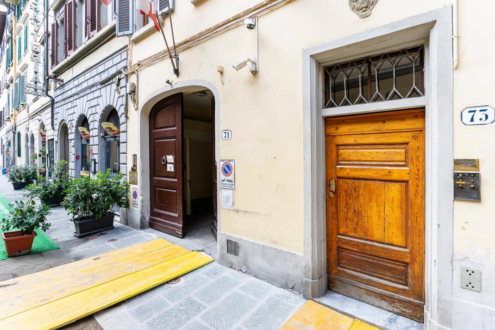 Faenza 73 Apartment *